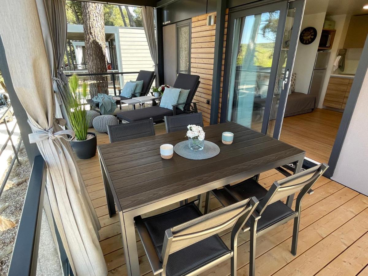 Harmonia Mobile Home Rovinj Bagian luar foto