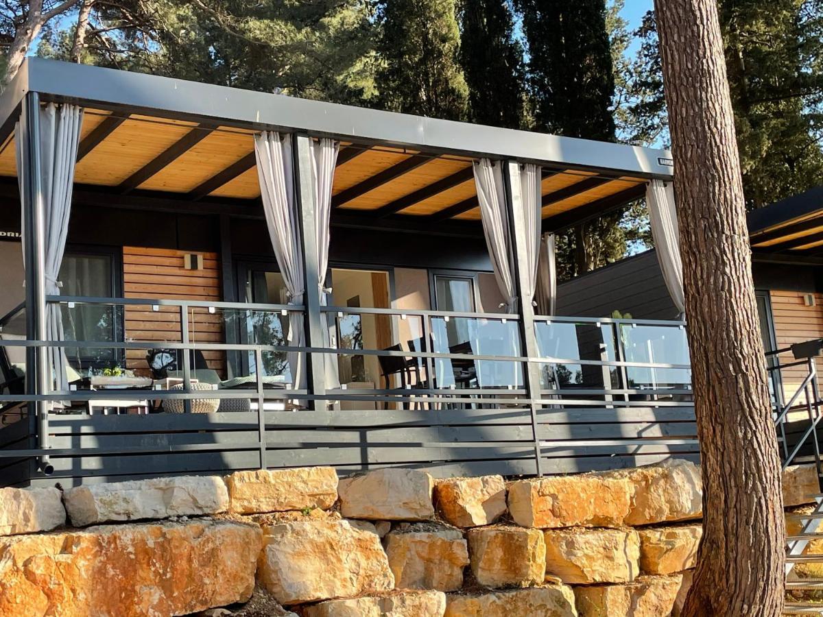 Harmonia Mobile Home Rovinj Bagian luar foto