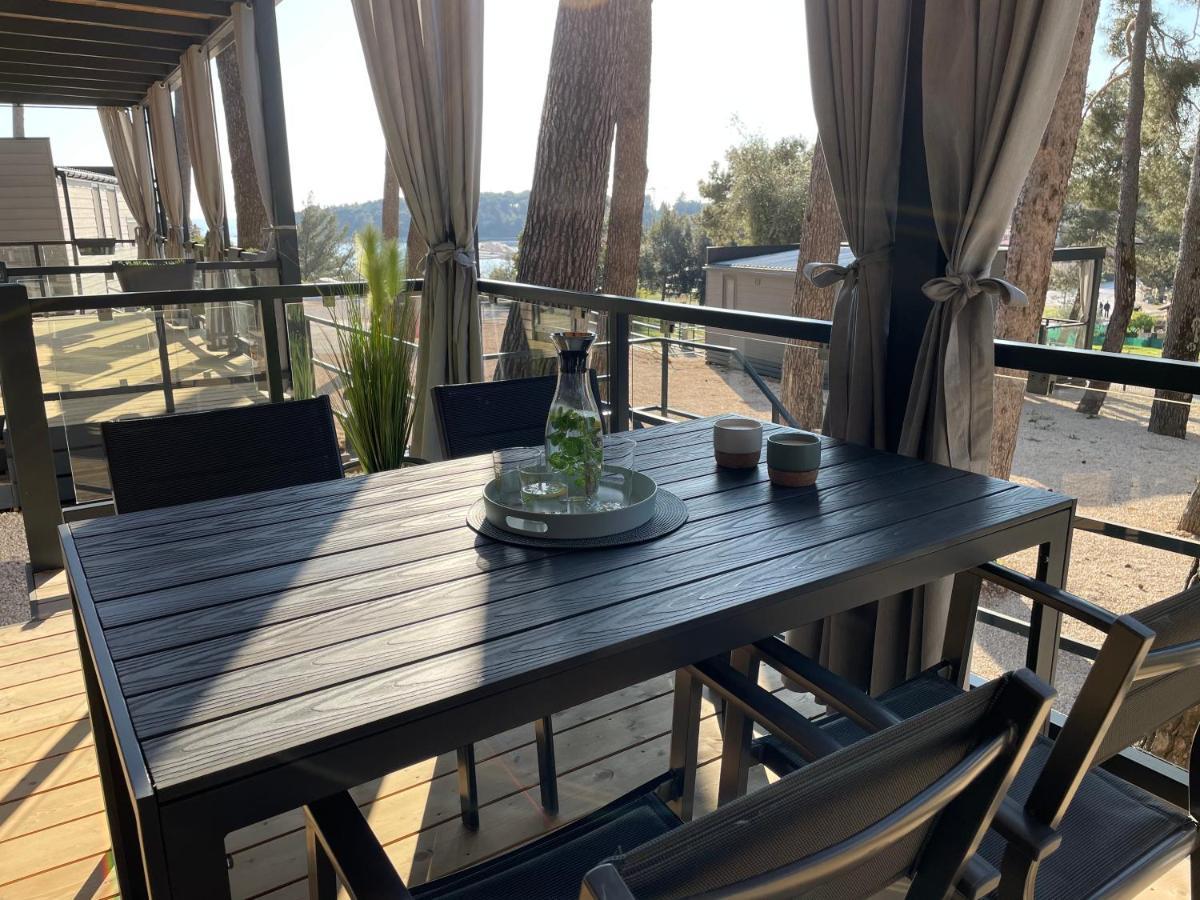 Harmonia Mobile Home Rovinj Bagian luar foto